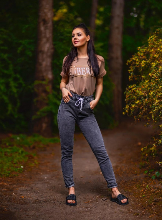 Fekete színű denim nadrág