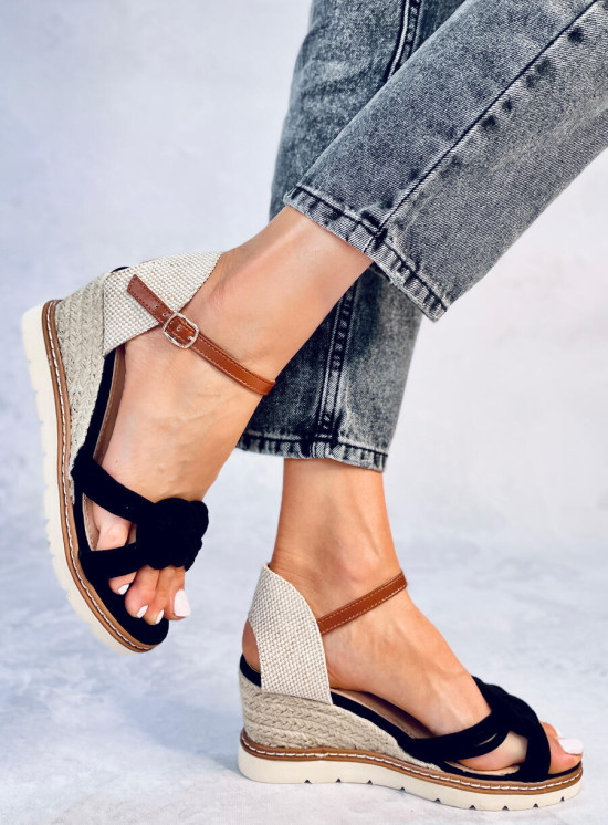 Női velúr espadrilles szandál sarokkal - fekete színű