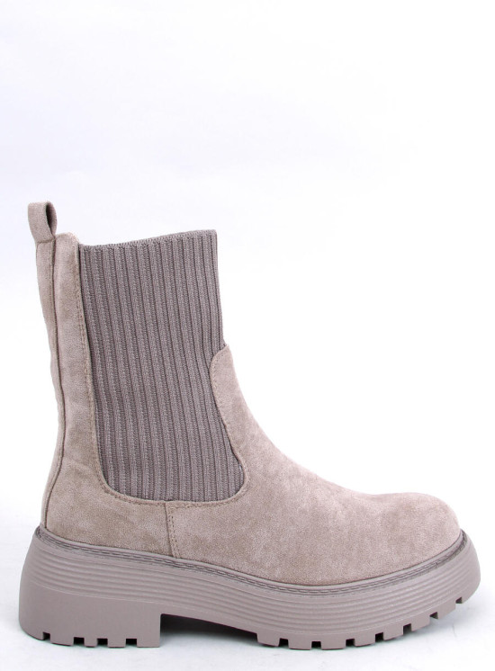 Szürke színű csizma elasztikus mandzsettával