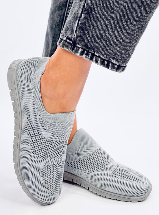 Szürke színű fűző nélküli tornacipő