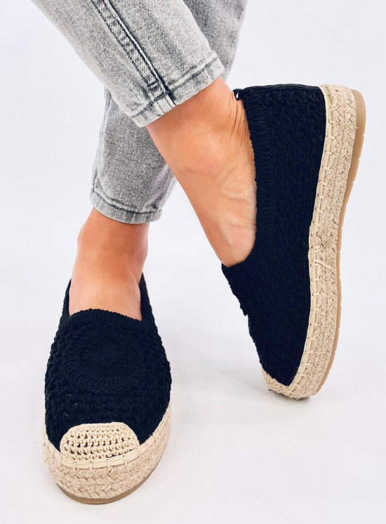 Fekete színű espadrilles cipő horgolt felsőrésszel
