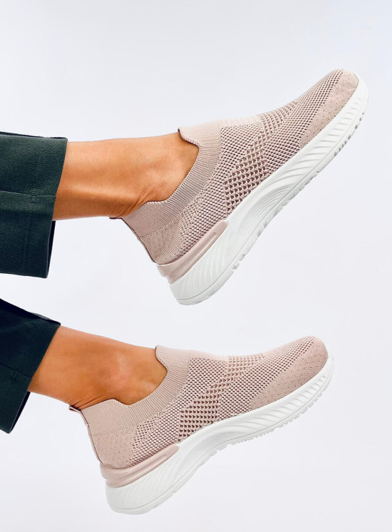 Rózsaszínű tornacipő elasztikus felülettel