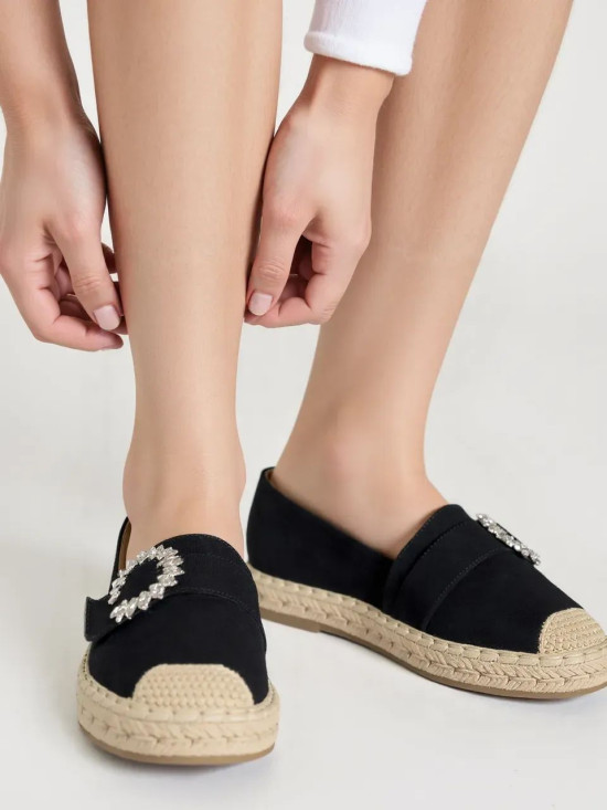 Fekete színű női espadrilles cipő csattal