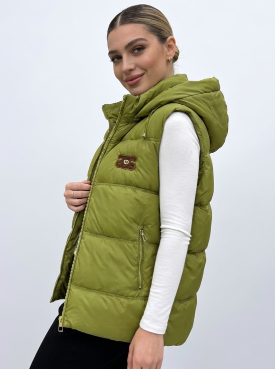 Zöld színű steppelt kapucnis mellény