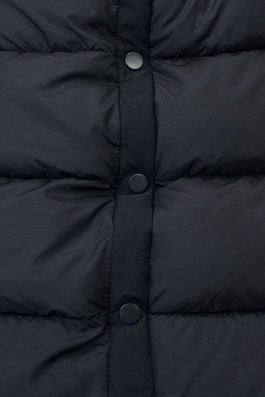 Sötétkék színű hosszú téli kabát műszőrmével