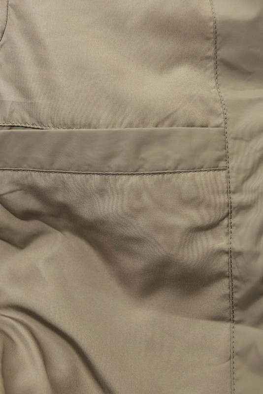 Elegáns téli kabát szőrmével - bézs színű