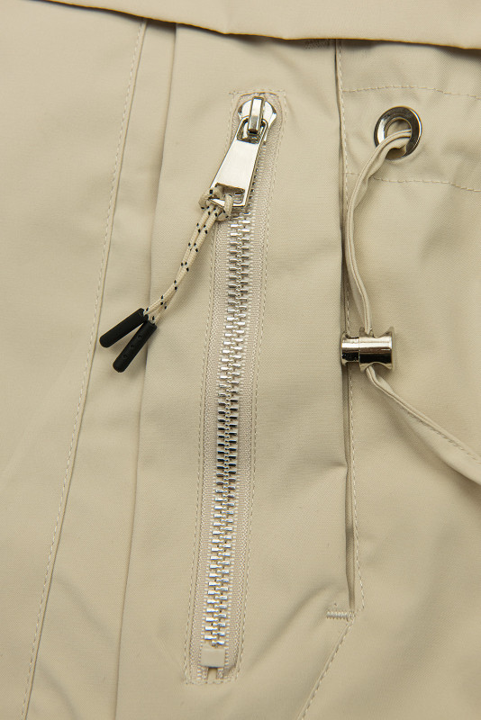 Hosszított parka mintás béléssel a kapucniban - világosbézs színű