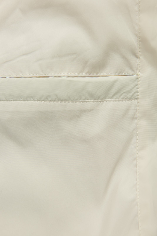 Ekrü színű átmeneti dzseki kötött ujjakkal