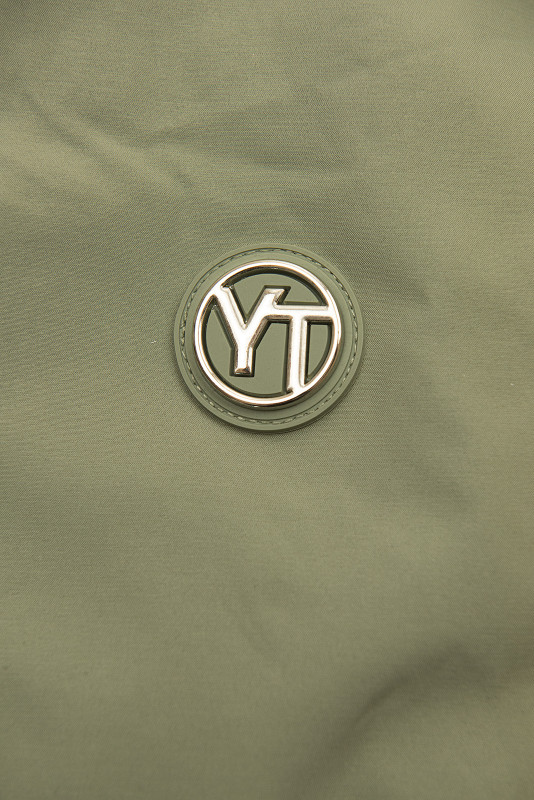 Khaki színű tavaszi parka nagy kapucnival