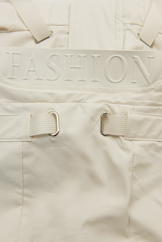 Ekrü színű tavaszi parka nagy kapucnival