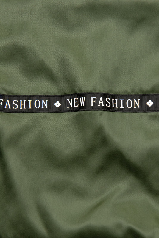 Olívazöld színű parka FASHION