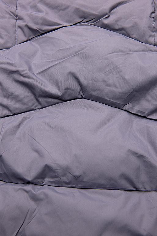 Lila színű téli kabát kapucnival