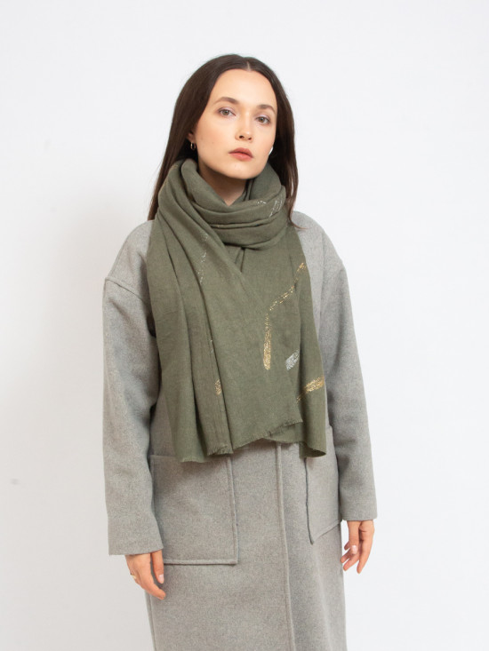 Olívazöld színű textil sál