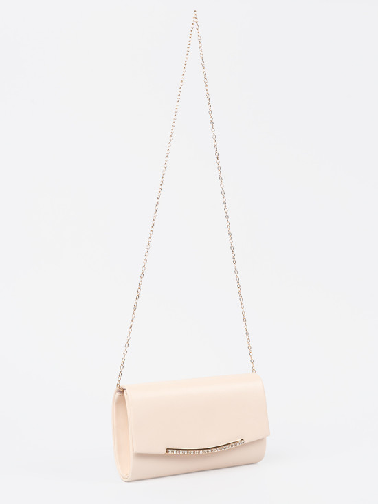 Világosbézs clutch lánccal