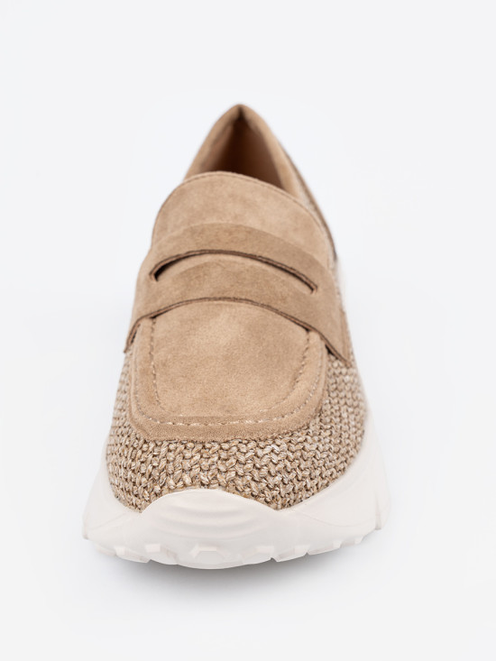 Beige félcipő vastag talppal