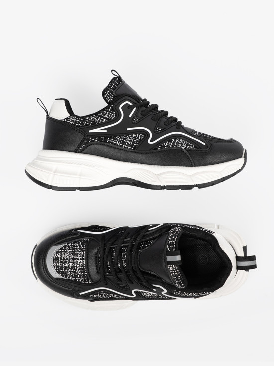 Fekete női sneakers díszítő betétekkel