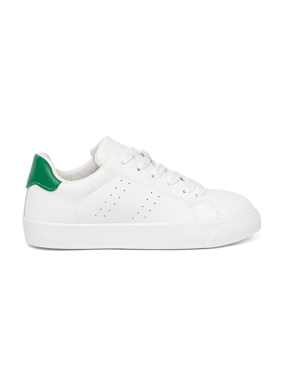Klasszikus fehér színű sneaker cipő zöld akcentussal