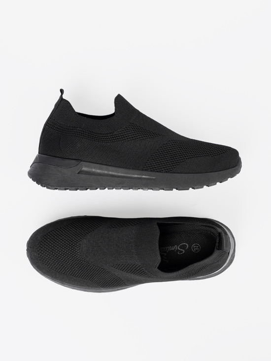 Fekete színű slip-on tornacipő