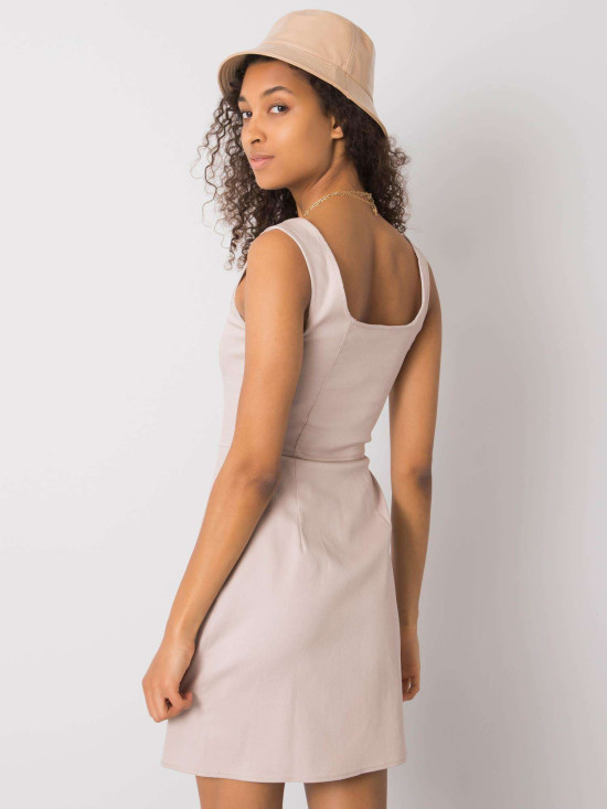 Beige gombos ruha