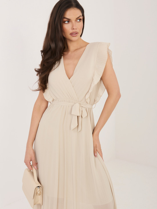 Bézs színű bővülő midi ruha övvel