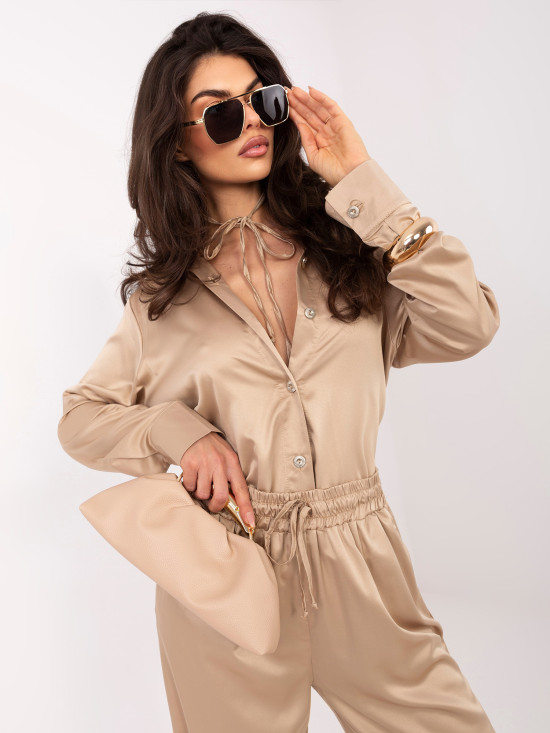 Bézs színű elegáns ing és nadrág szett