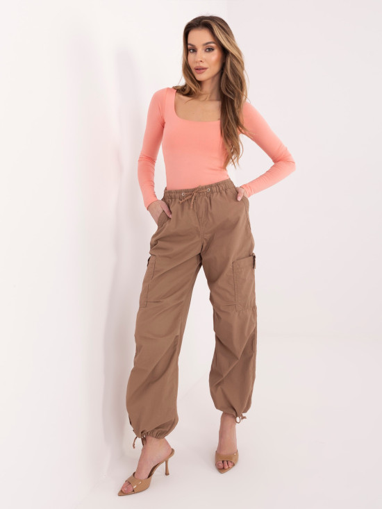 Narancssárga színű pamut blúz szögletes nyakkivágással