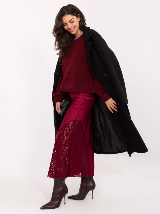 Elegáns borvörös színű midi szoknya csipkével