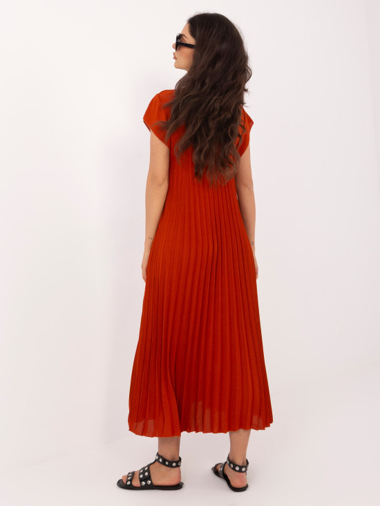 Narancsszínű midi koktélruha zsebekkel