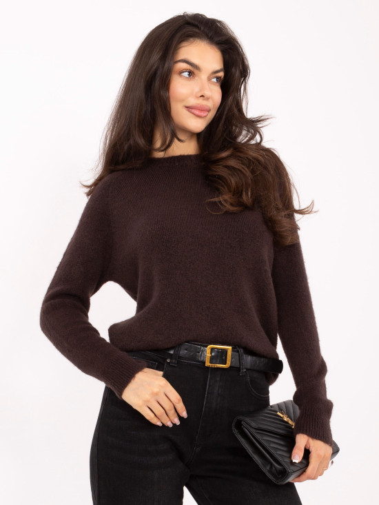 Barna színű alpaka pulóver kerek nyakkivágással