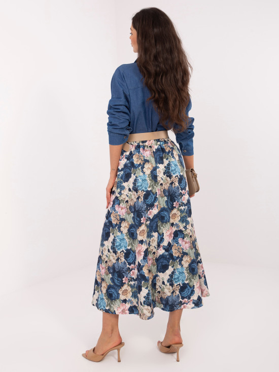 Elegáns virágmintás midi szoknya övvel - sötétkék színű