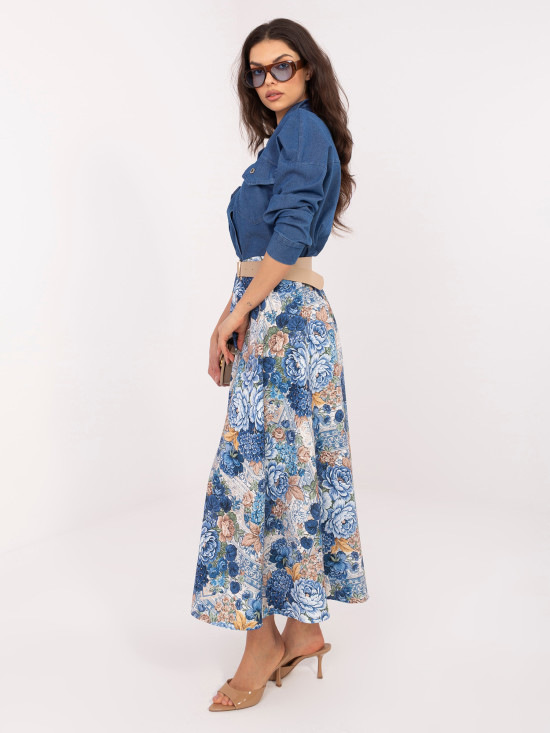 Elegáns virágmintás midi szoknya övvel - kék színű