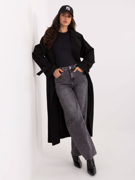 Fekete, sima rövid ujjú blúz