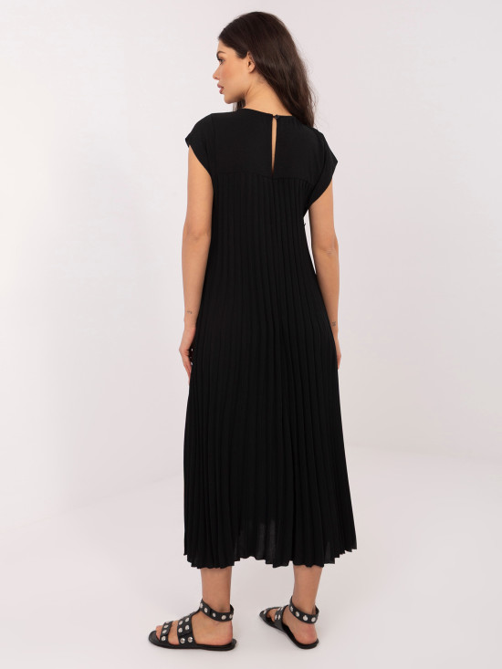 Fekete színű midi koktélruha zsebekkel