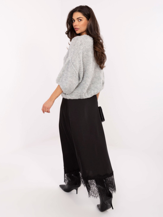 Fekete színű maxi szoknya csipkével