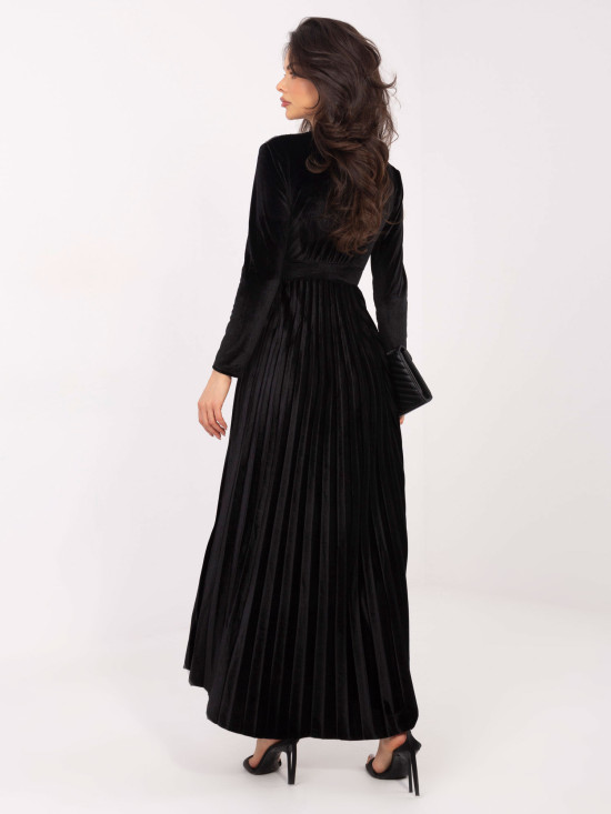 Fekete maxi ruha övvel és flitterekkel