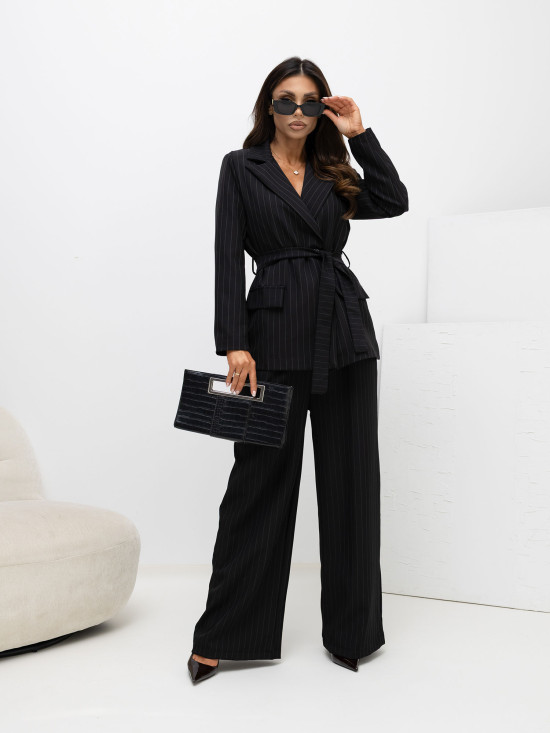 Elegáns fekete öves csíkos szett