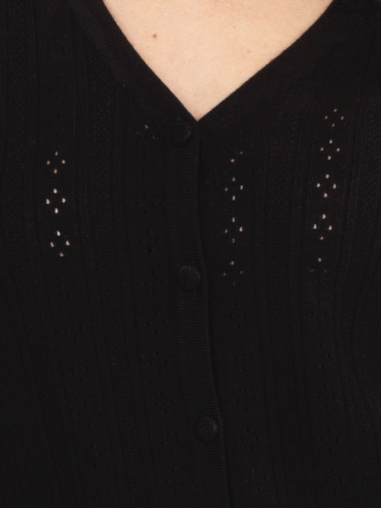 Fekete színű áttört pulóver V-nyakkivágással és gombokkal