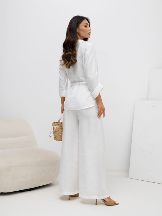 Elegáns fehér színű ing és nadrág szett