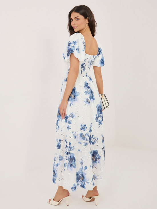 Kék színű virágmintás ruha puffos ujjakkal