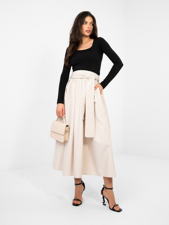 Bézs színű elegáns midi szoknya csíkos mintával és övvel