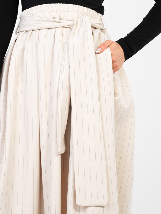 Bézs színű elegáns midi szoknya csíkos mintával és övvel