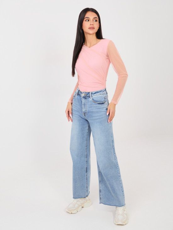 Elegáns rózsaszínű body hosszú ujjal és kerek nyakkivágással