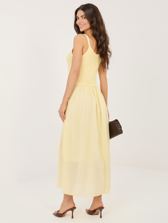 Világossárga színű maxi nyári ruha béléssel