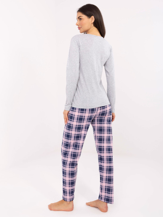 Női szürke pizsama kockás mintával és gombokkal