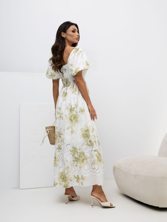 Zöld színű virágmintás ruha puffos ujjakkal