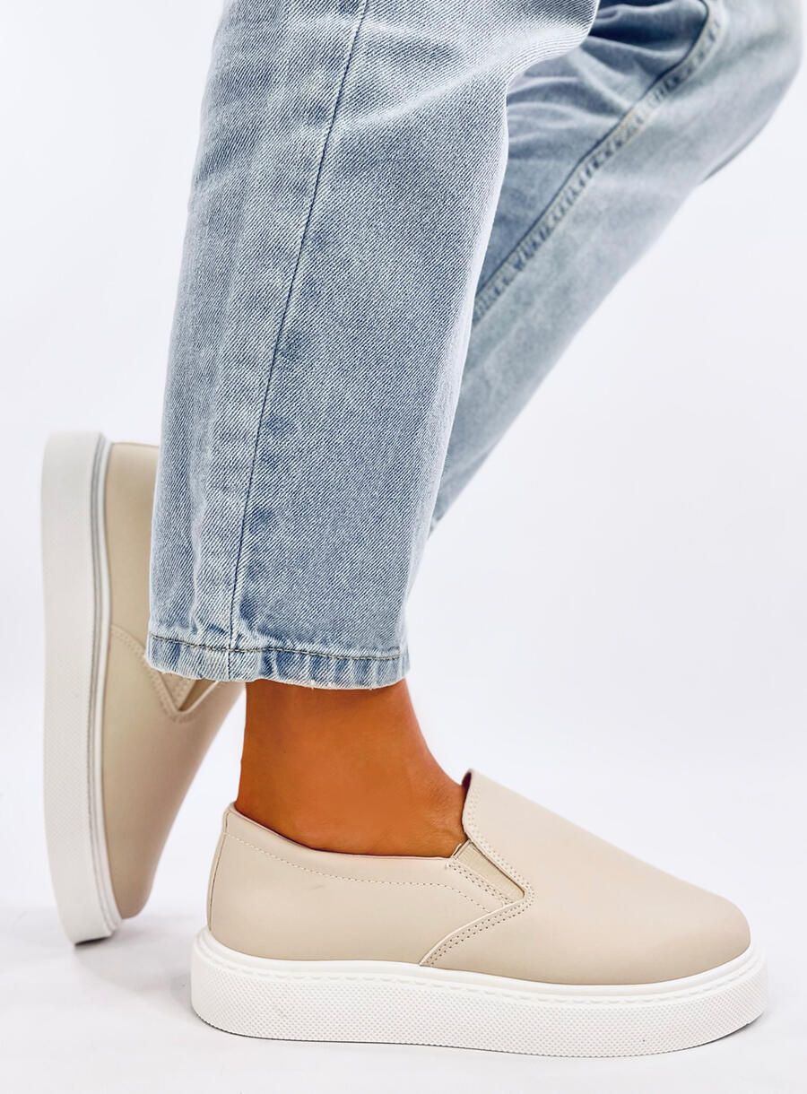 Slip-on női tornacipő - bézs színű