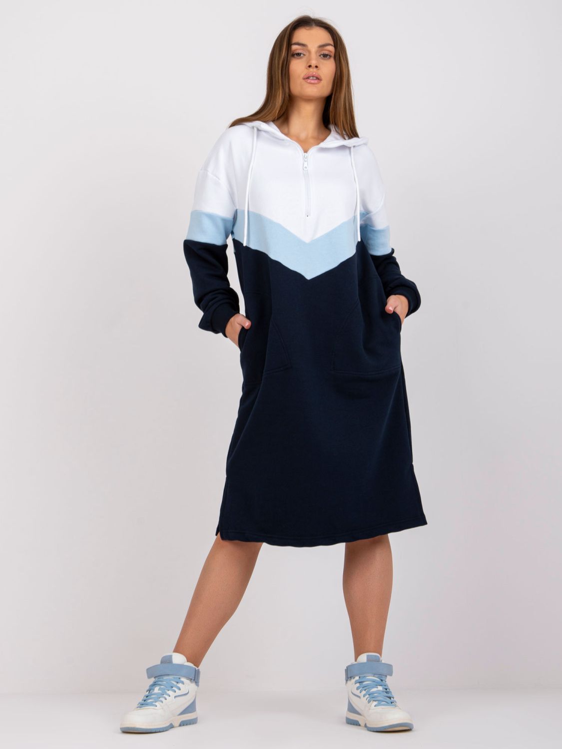 Oversize midi ruha kapucnival