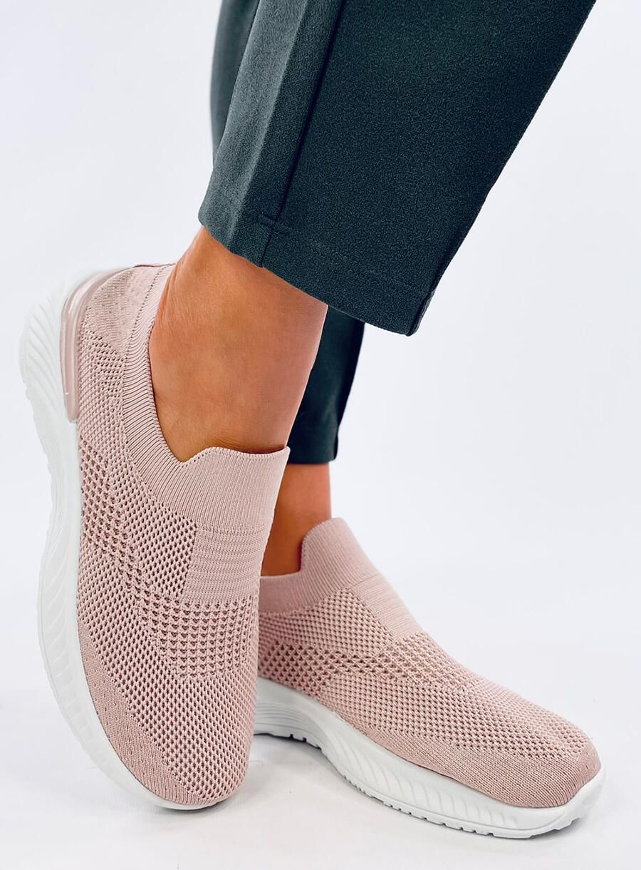 Rózsaszínű tornacipő elasztikus felülettel