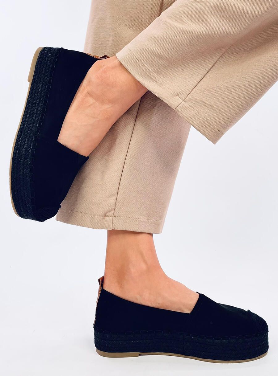Fekete színű espadrilles cipő platformon