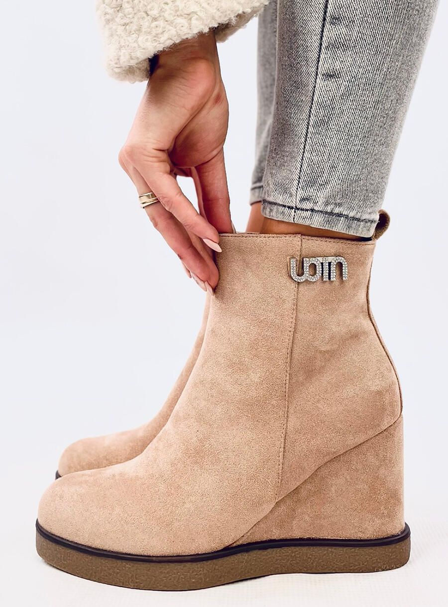 Éksarkú bokacsizma - bézs színű